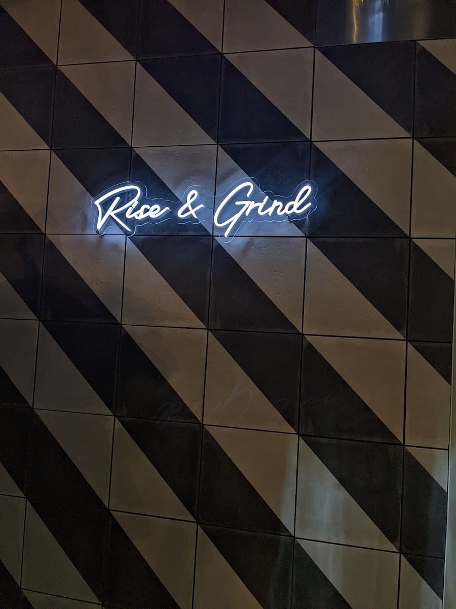 Rise & Grind Espresso Bar, photo 2