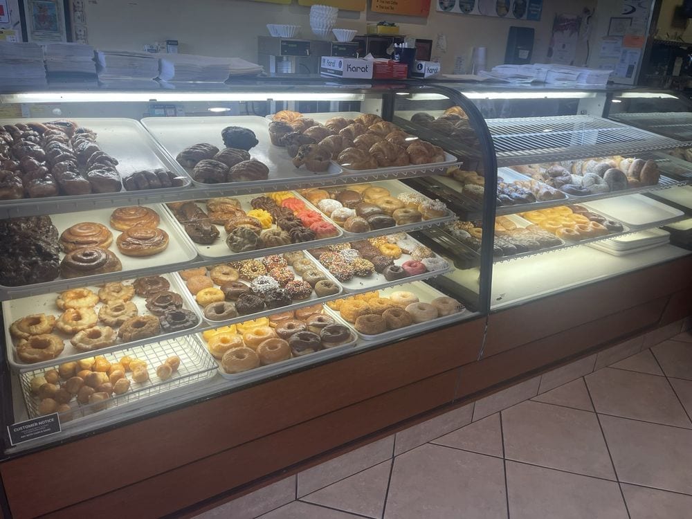 Krazy Eddy's Donut Shop, photo 3