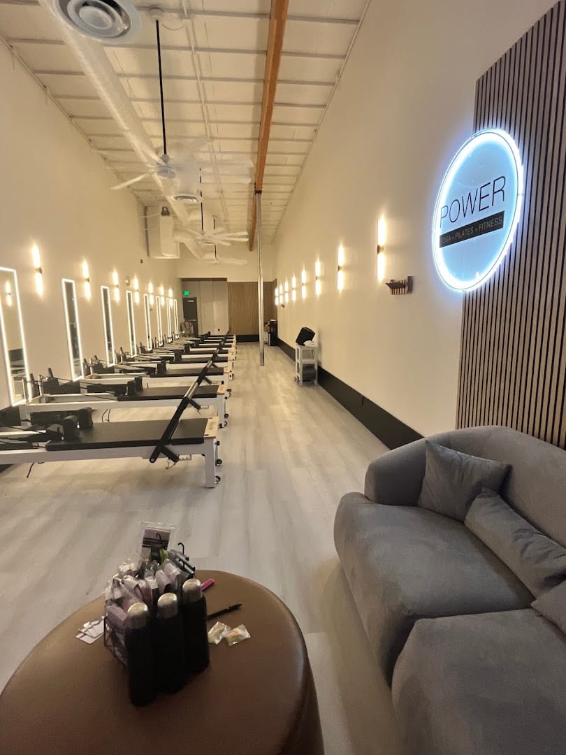 Power Yoga + Pilates + Fitness