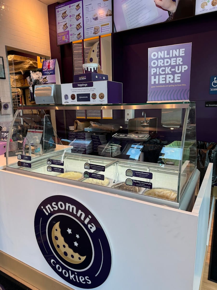 Insomnia Cookies, photo 2