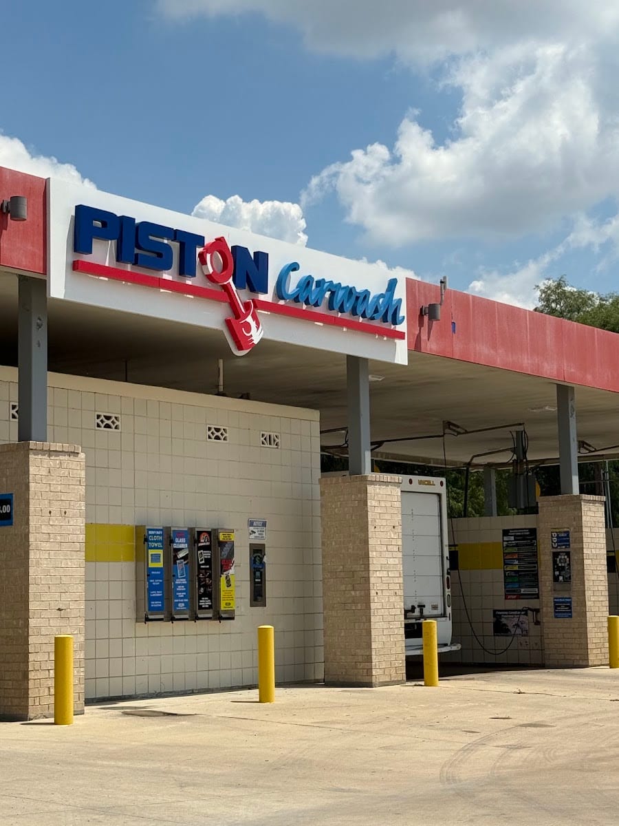 Piston Lube Car Wash, photo 2