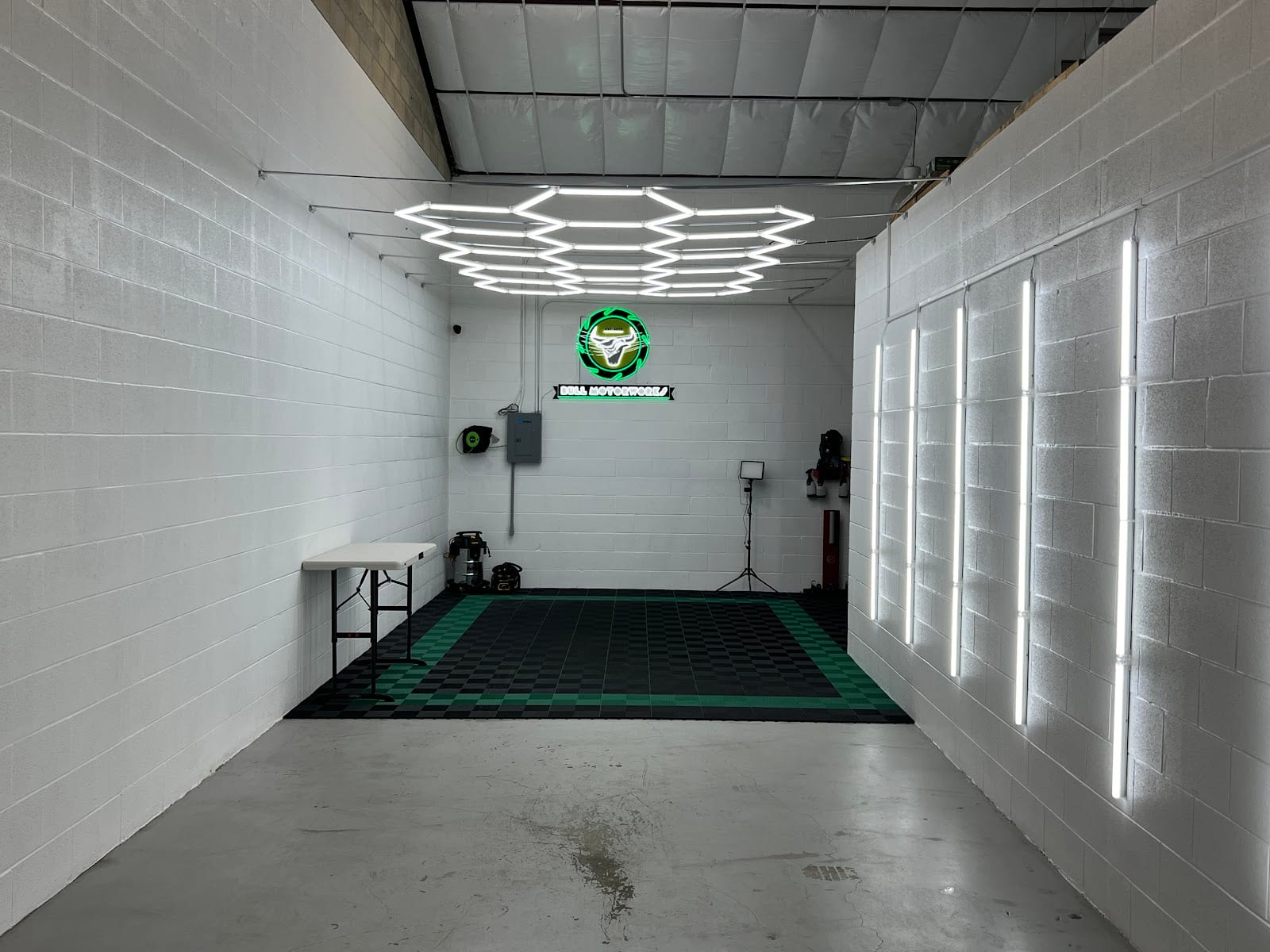 Bull Motorworks, photo 2