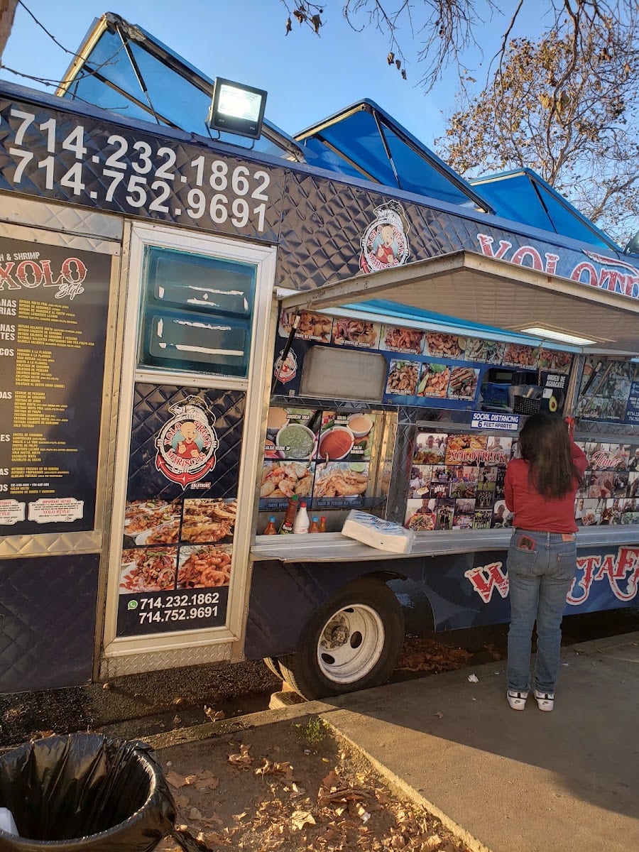Xolo truck mariscos
