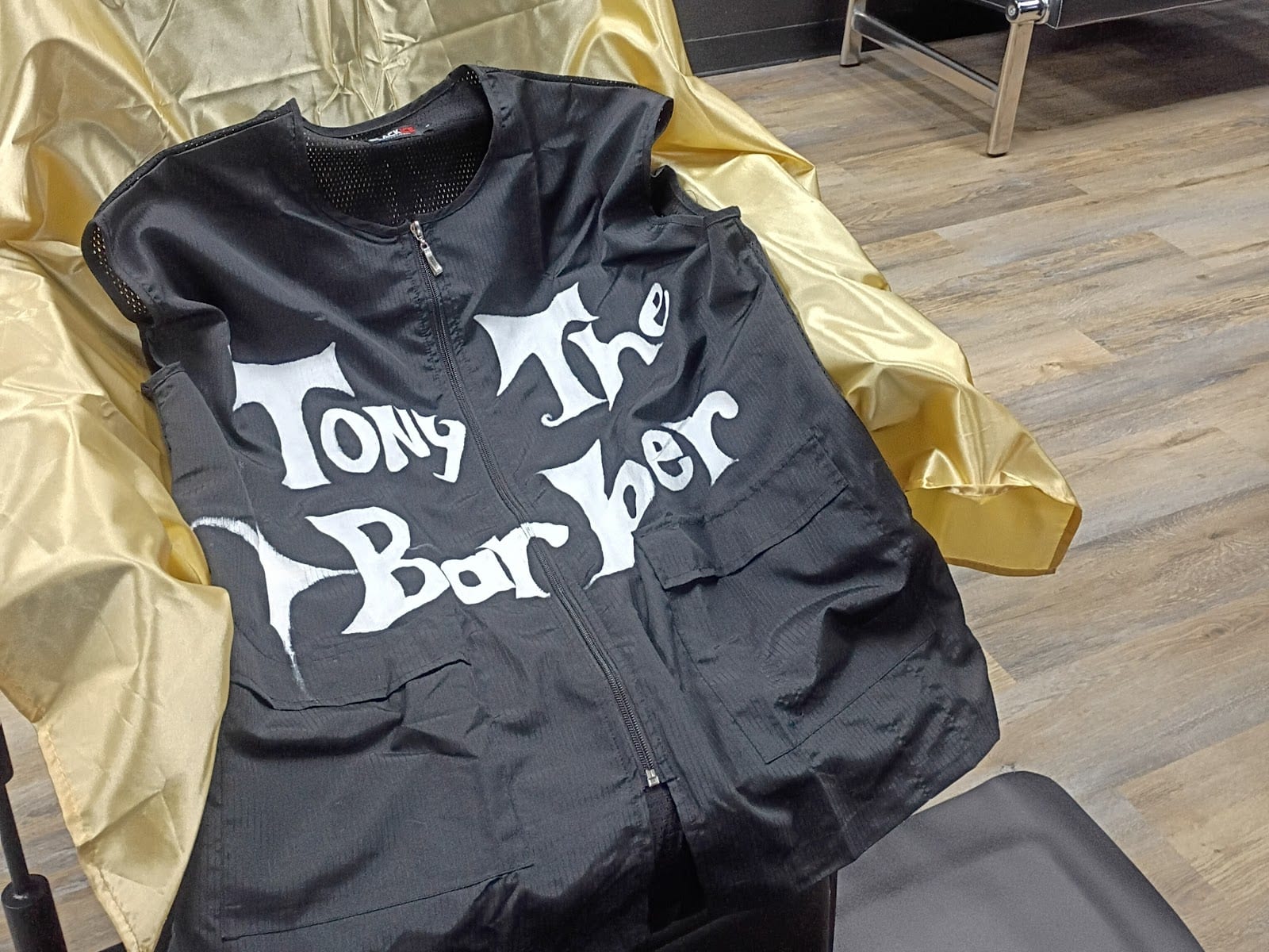 Tony The Barber, photo 2