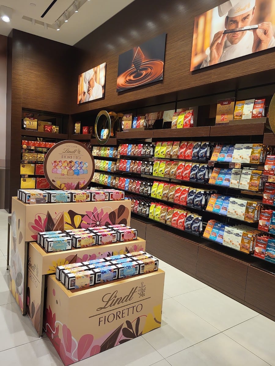 Lindt Chocolate Shop - Bayview Village