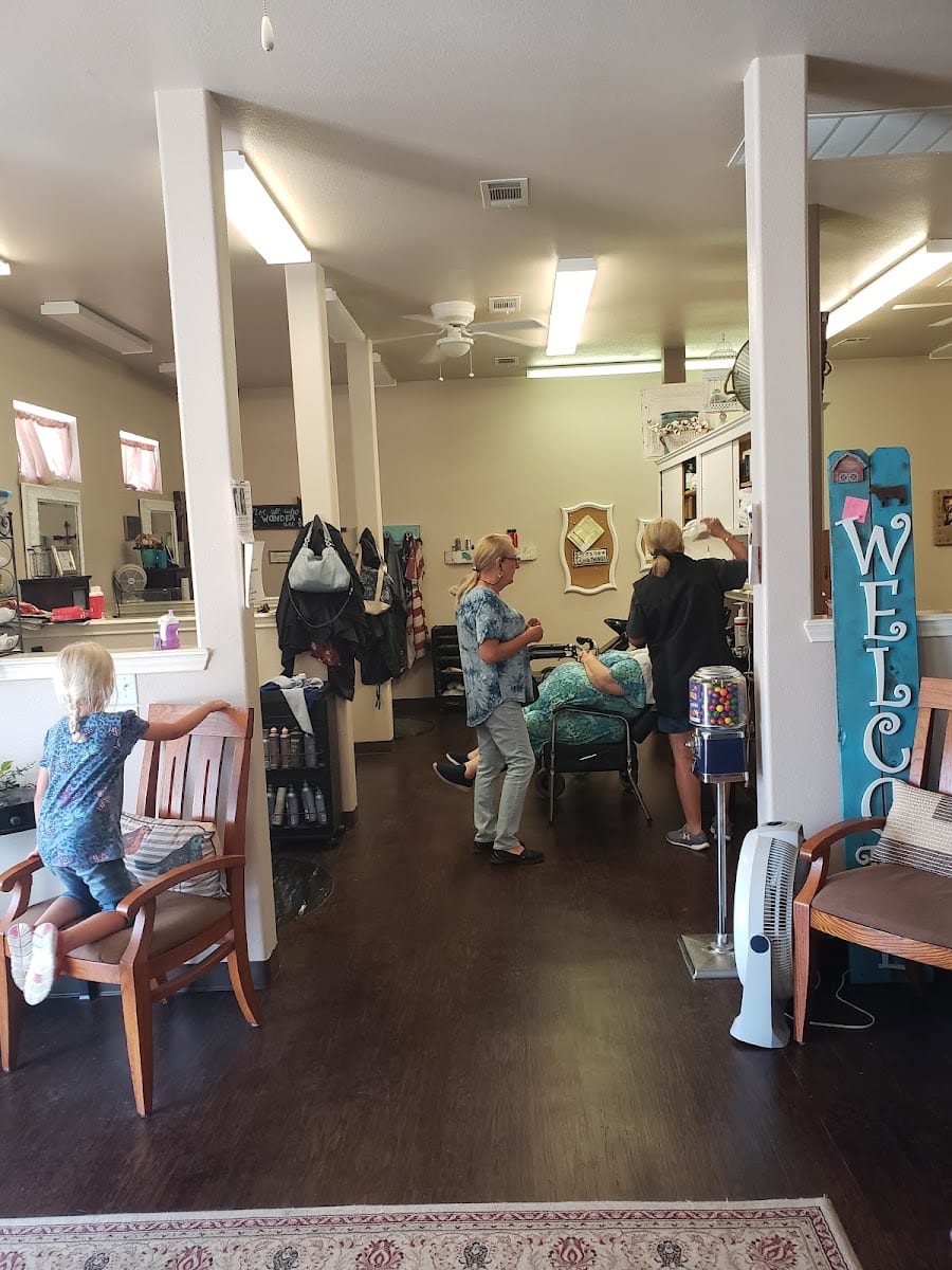 Haircutters & Co, photo 3
