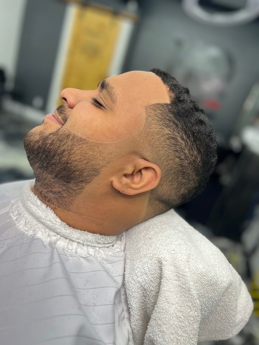 Hector The Barber