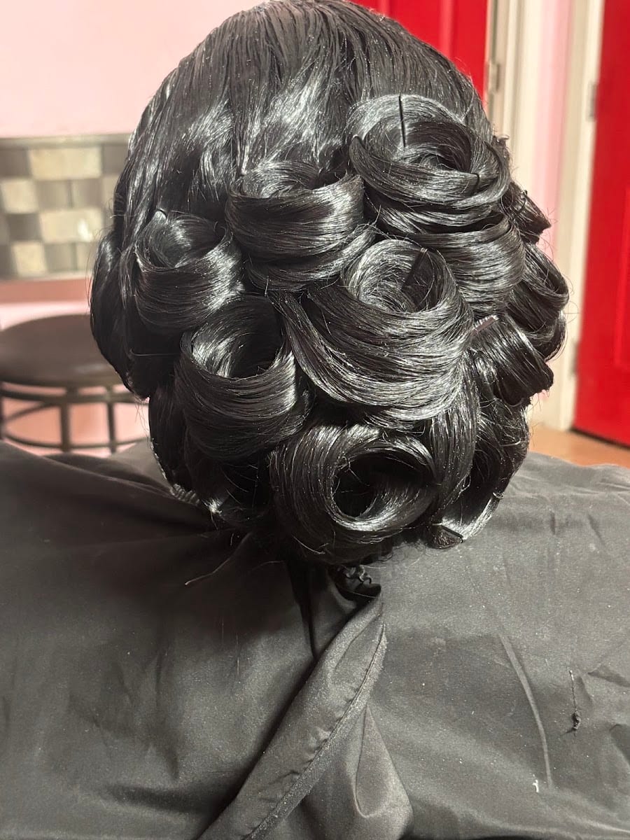 Giftedhaircouture