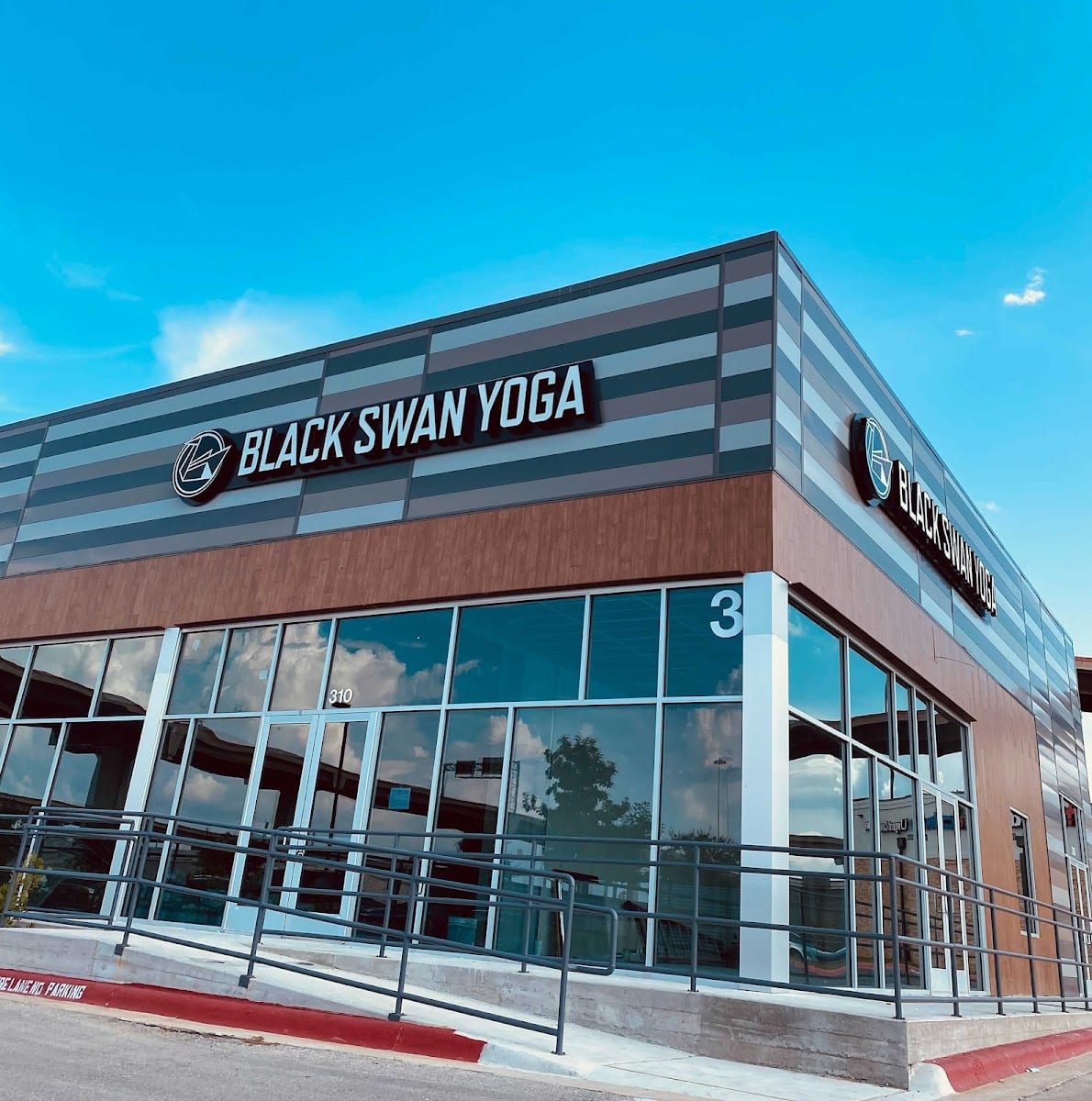 Black Swan Yoga - Round Rock