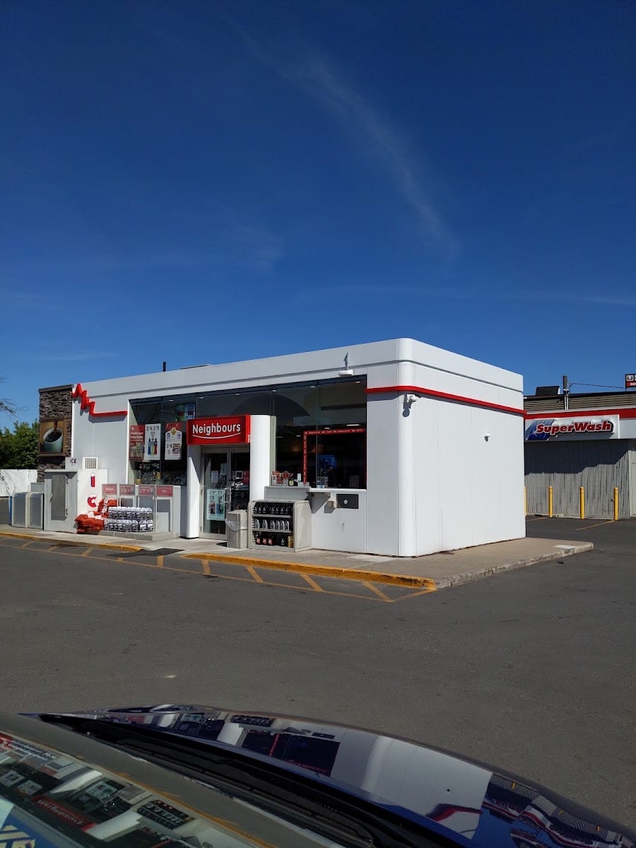 Petro-Canada & Car Wash