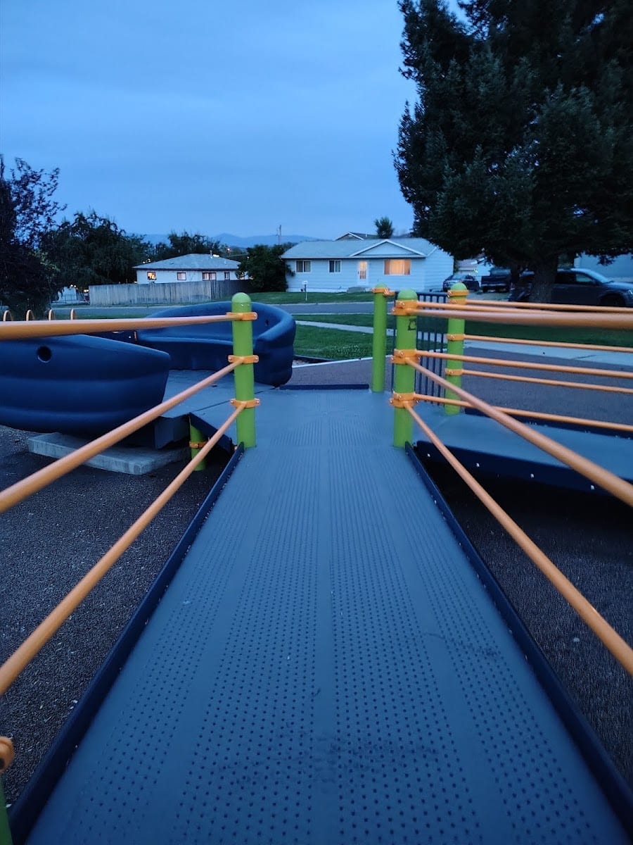 Cherry Park, photo 3