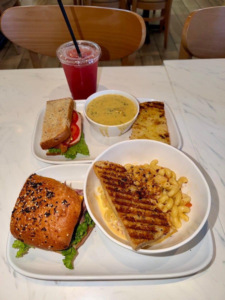 Corner Bakery Cafe