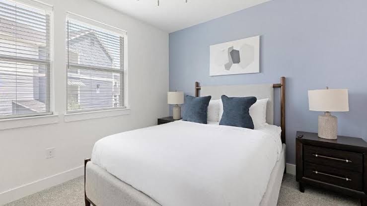 Landing Stylish 1BD Gym - Two-Bedroom Apartment