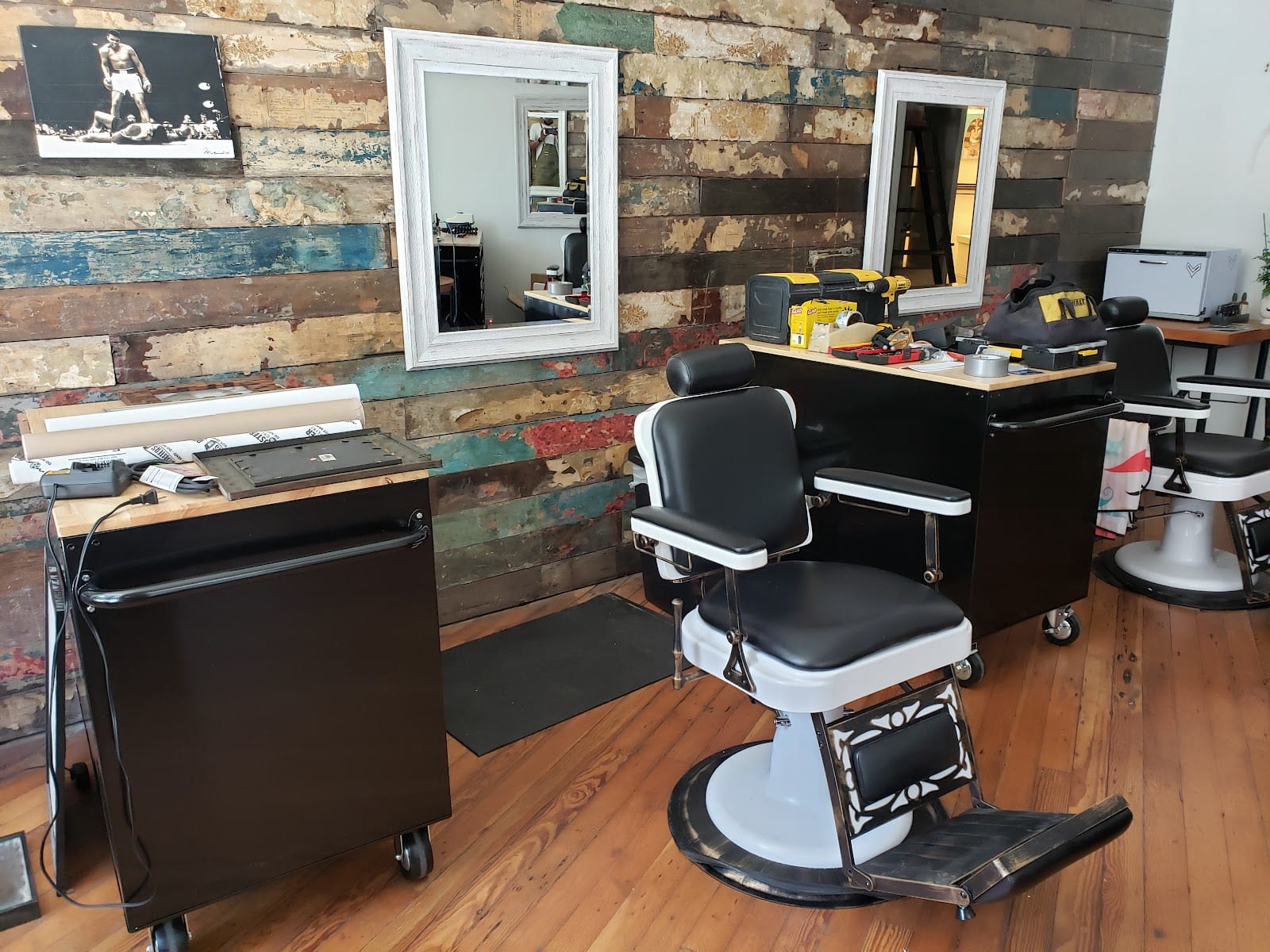 Man Cave Barber & Shave