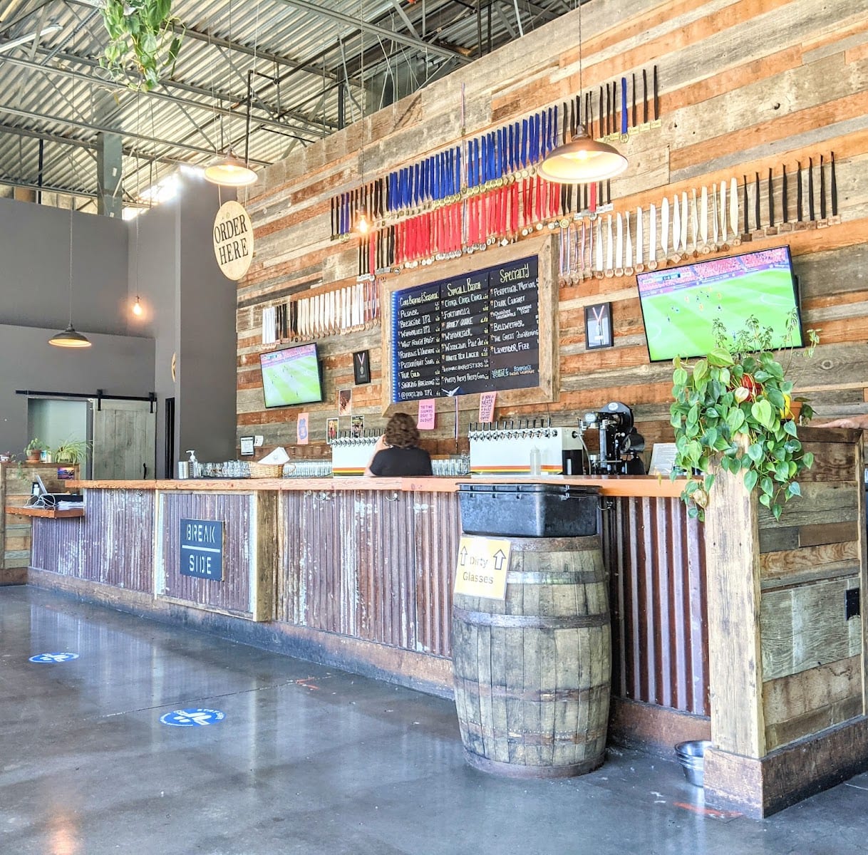 Breakside Tap Room, photo 3