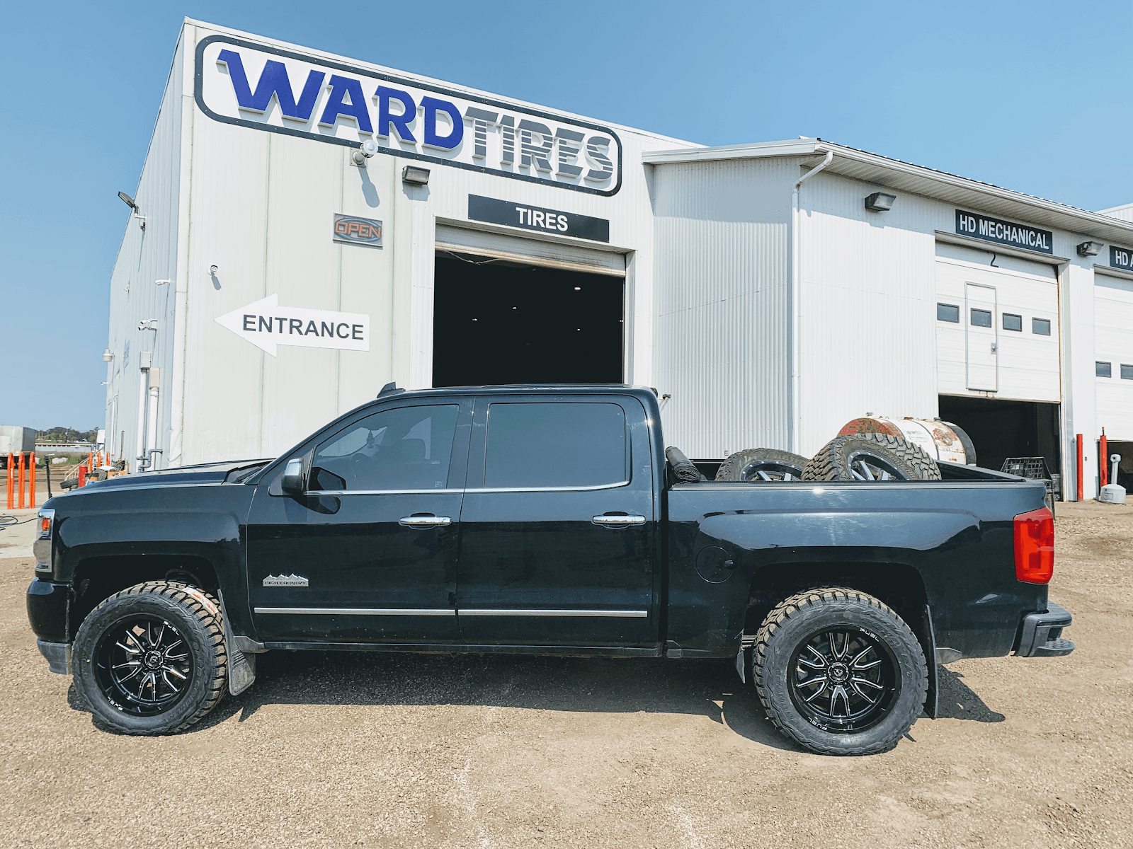 Ward Tire, photo 4