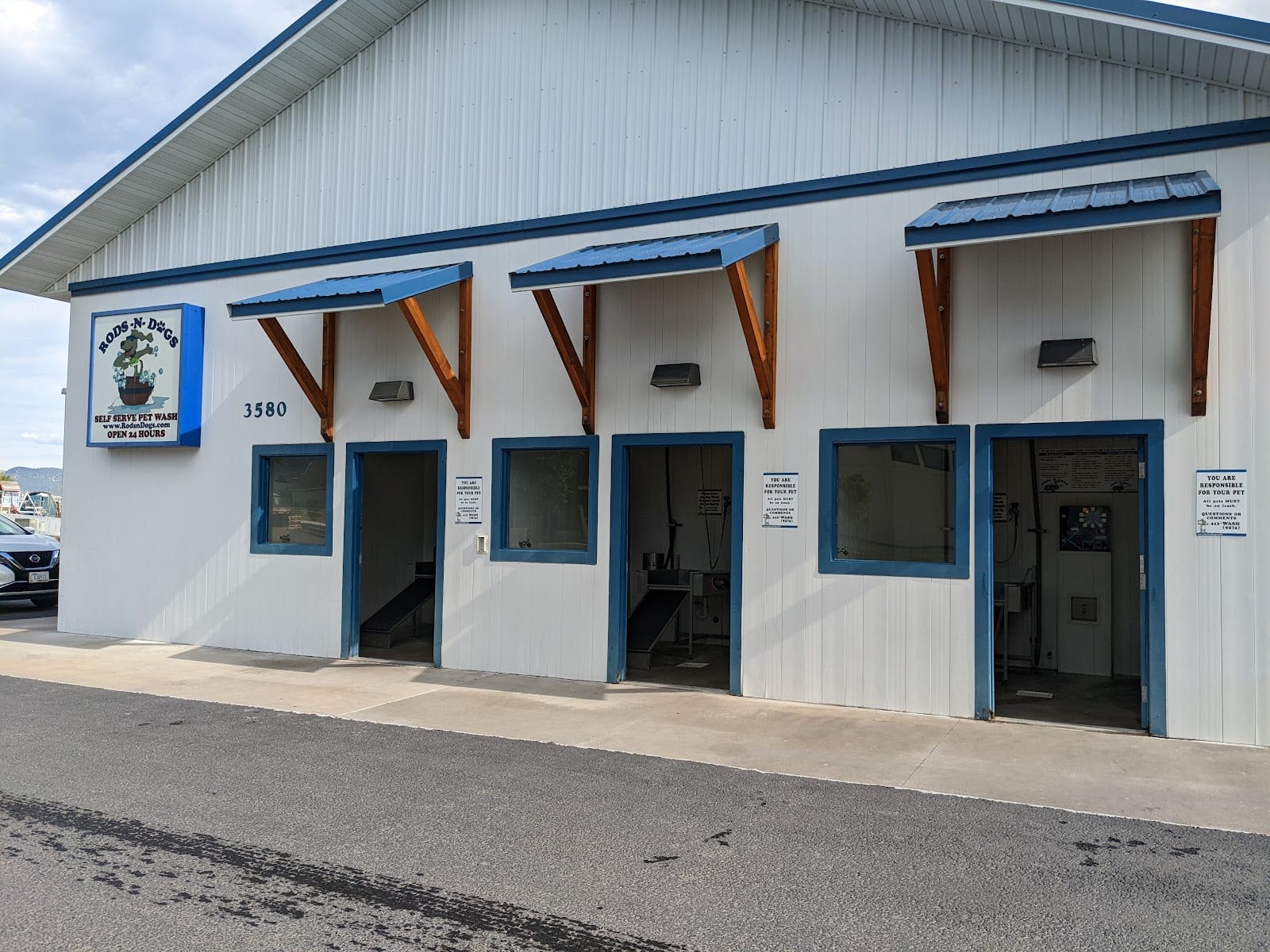 Rod's N Dogs Car Wash
