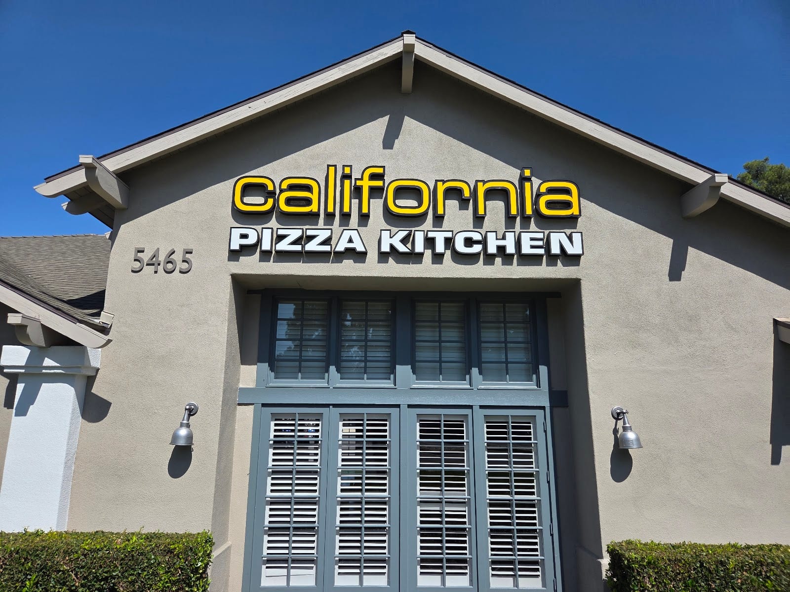 California Pizza Kitchen at Alton Square, photo 2