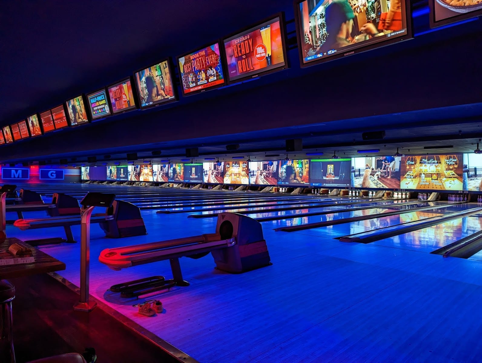 Bowlero Via Linda, photo 3
