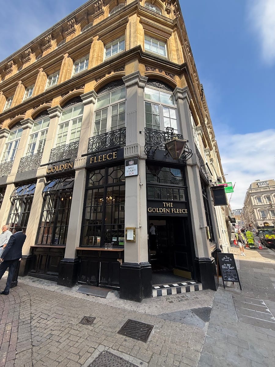 The Golden Fleece, photo 2
