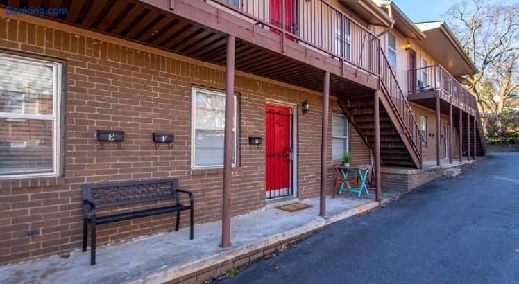 Landing | Stylish 2BD, Gym, Clubhouse