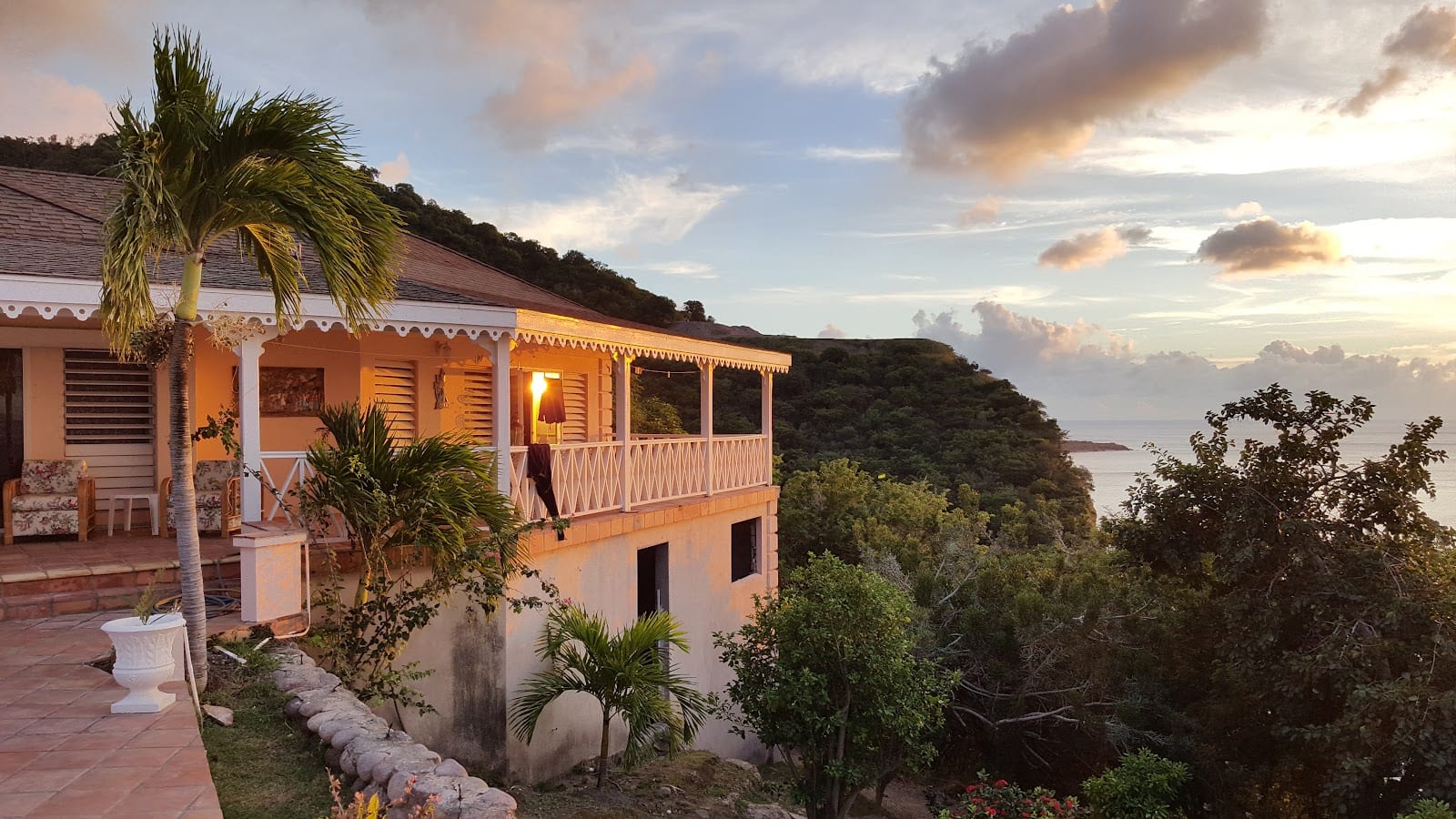 Vue Point Hotel