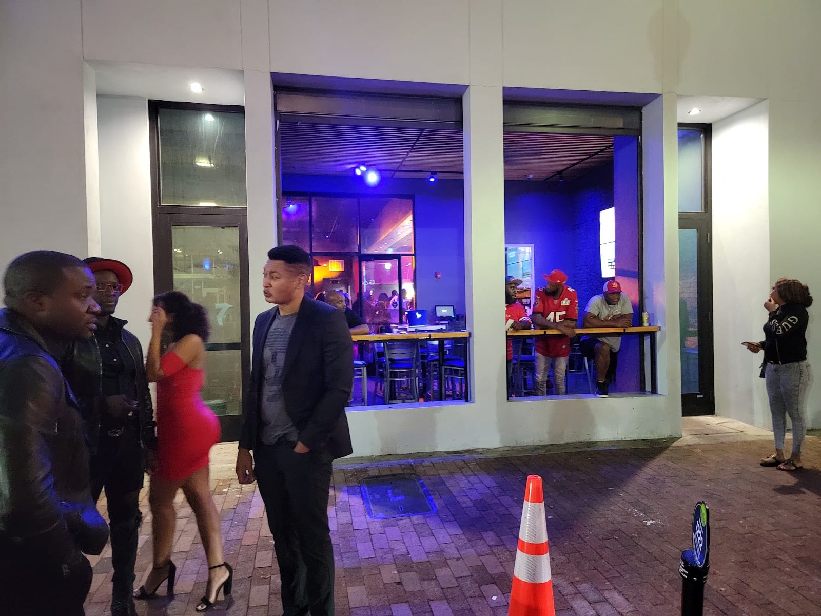 LIT Cigar & Martini Lounge, photo 4