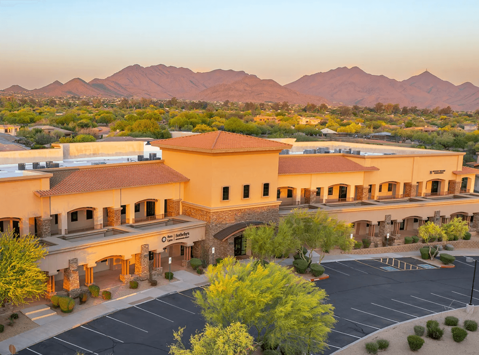 Laura Lucky | Russ Lyon Sotheby's International Realty, photo 4