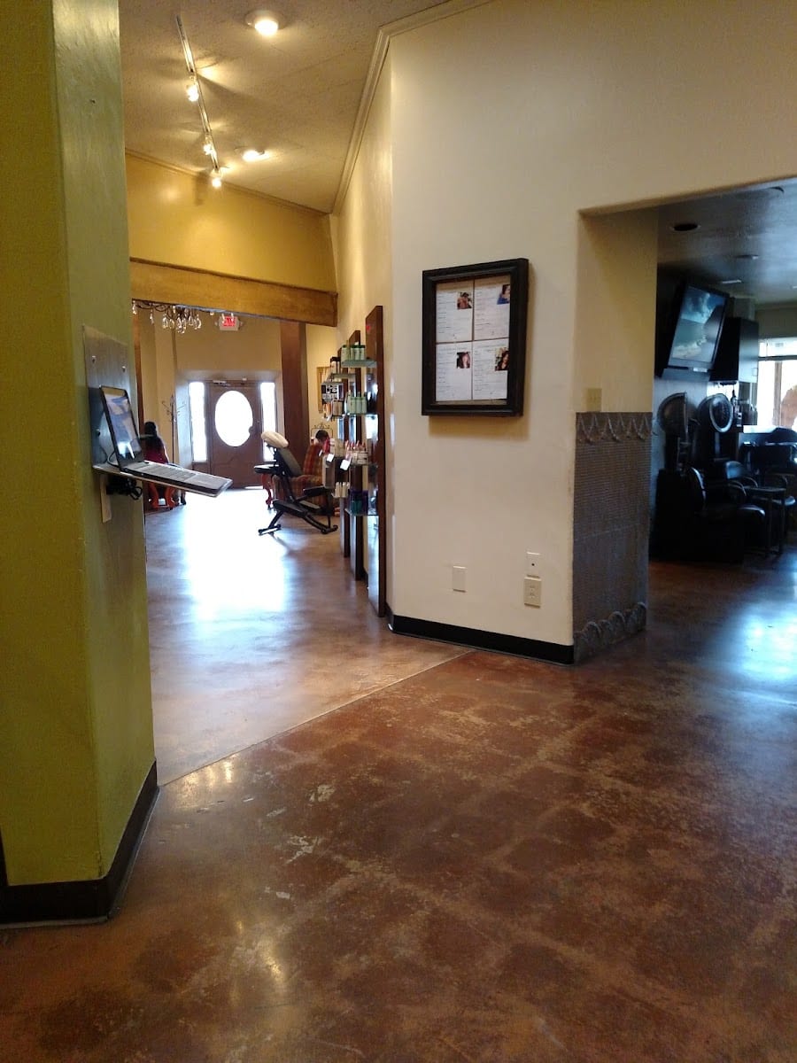Gadabout SalonSpas - Swan/Ft Lowell