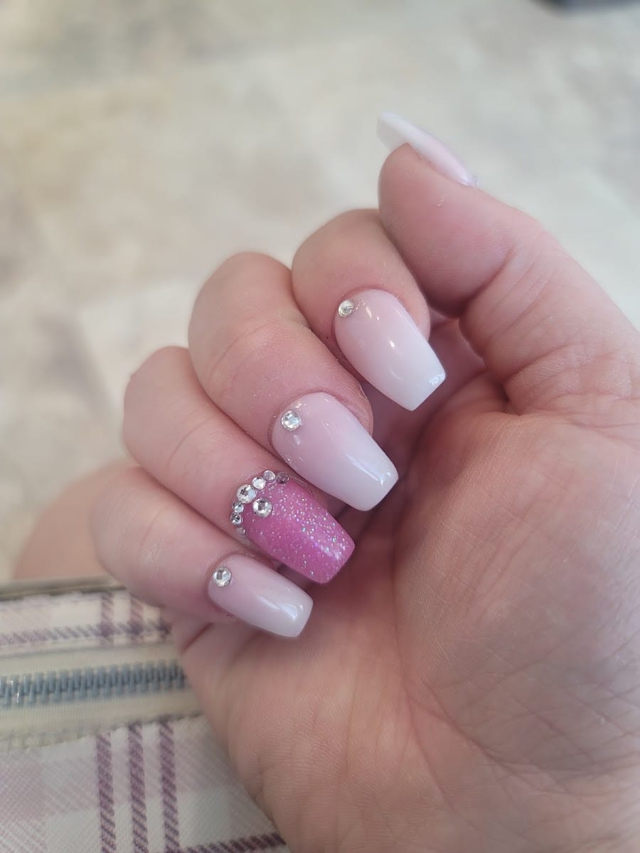 Elegant Nail & Spa, photo 2