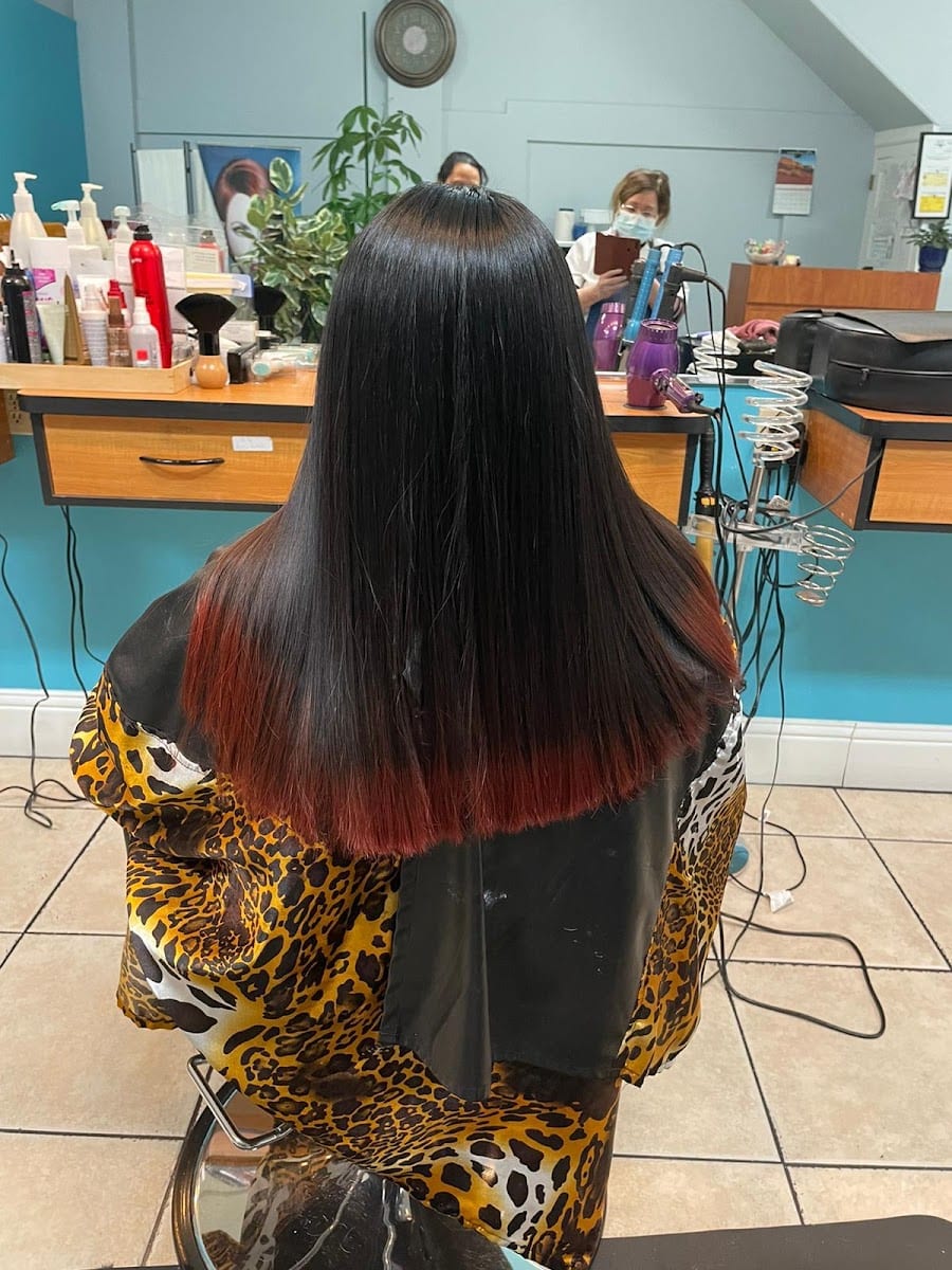 Lilyan's Beauty Salon, photo 3