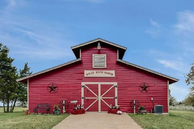 Private Room Close to Fantastic Hiking Trails in Round Top, Texas