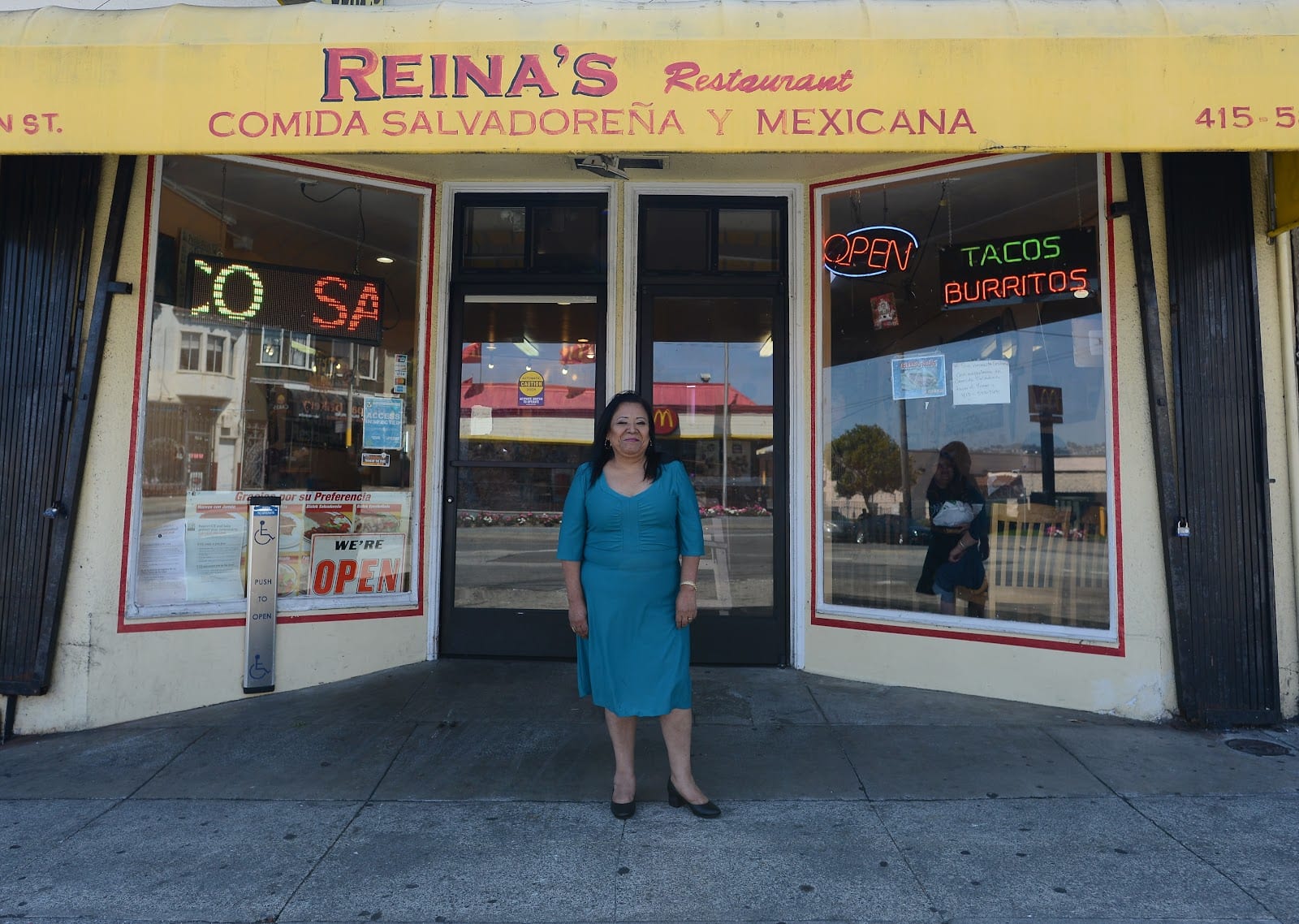 Reina's Restaurant, photo 2
