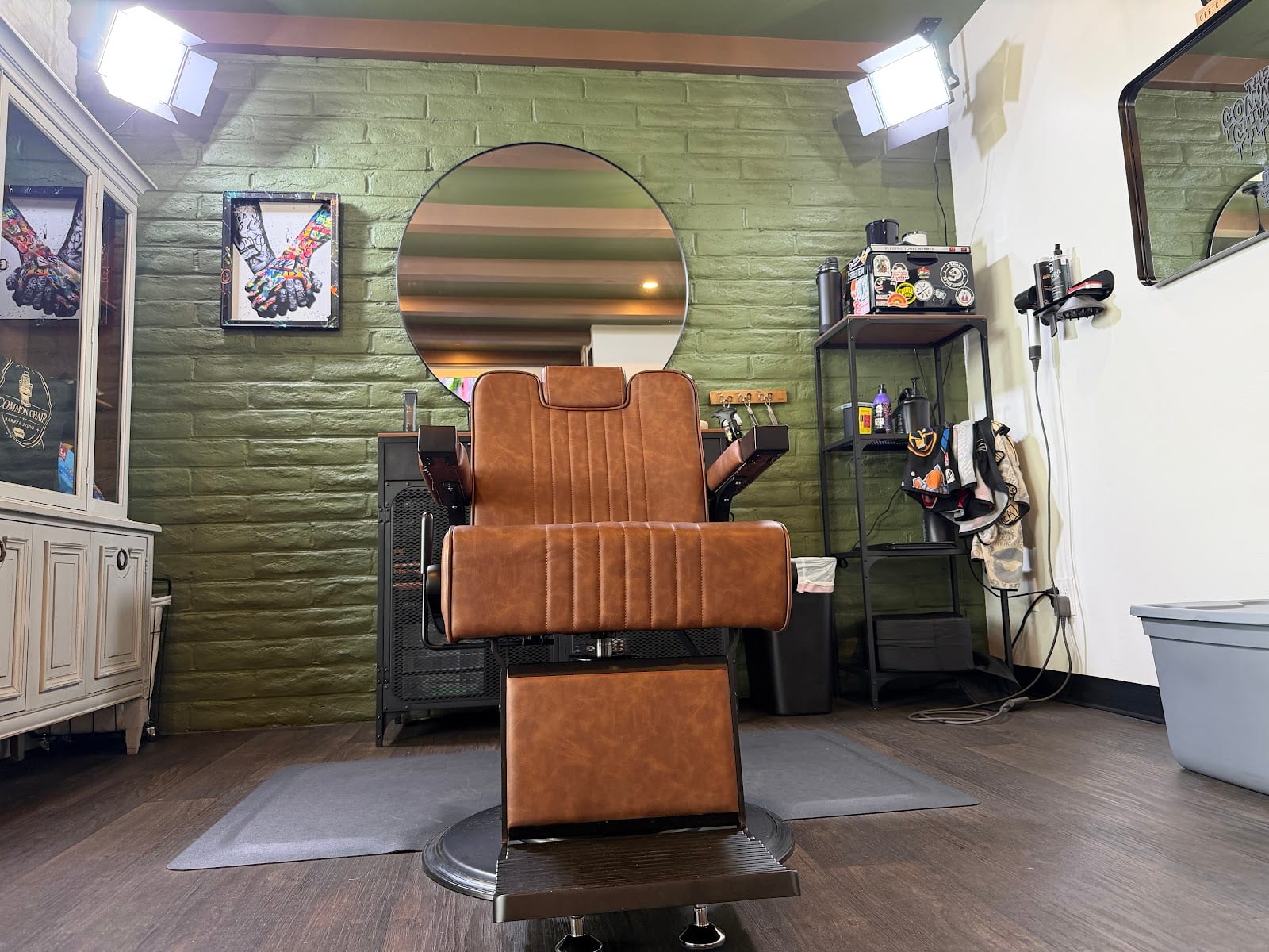 The Common Chair - Barber Studio