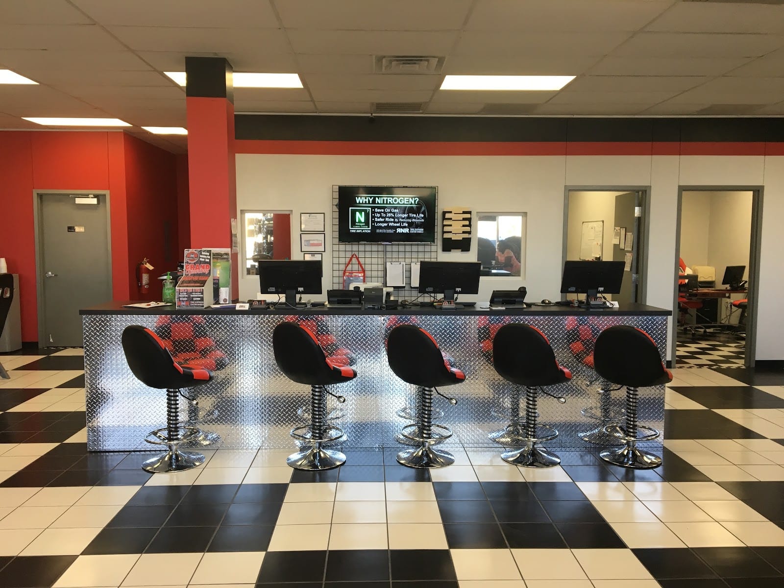 RNR Tire Express Lubbock North, photo 3