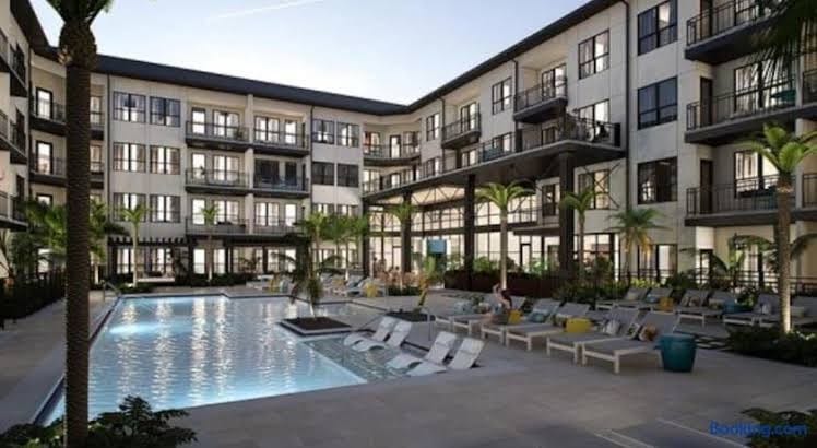 Studio Oasis Pool and Gym CoWorking Spaces