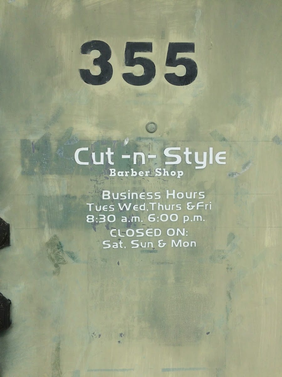 Cut 'n' Style Barber Shop, photo 2