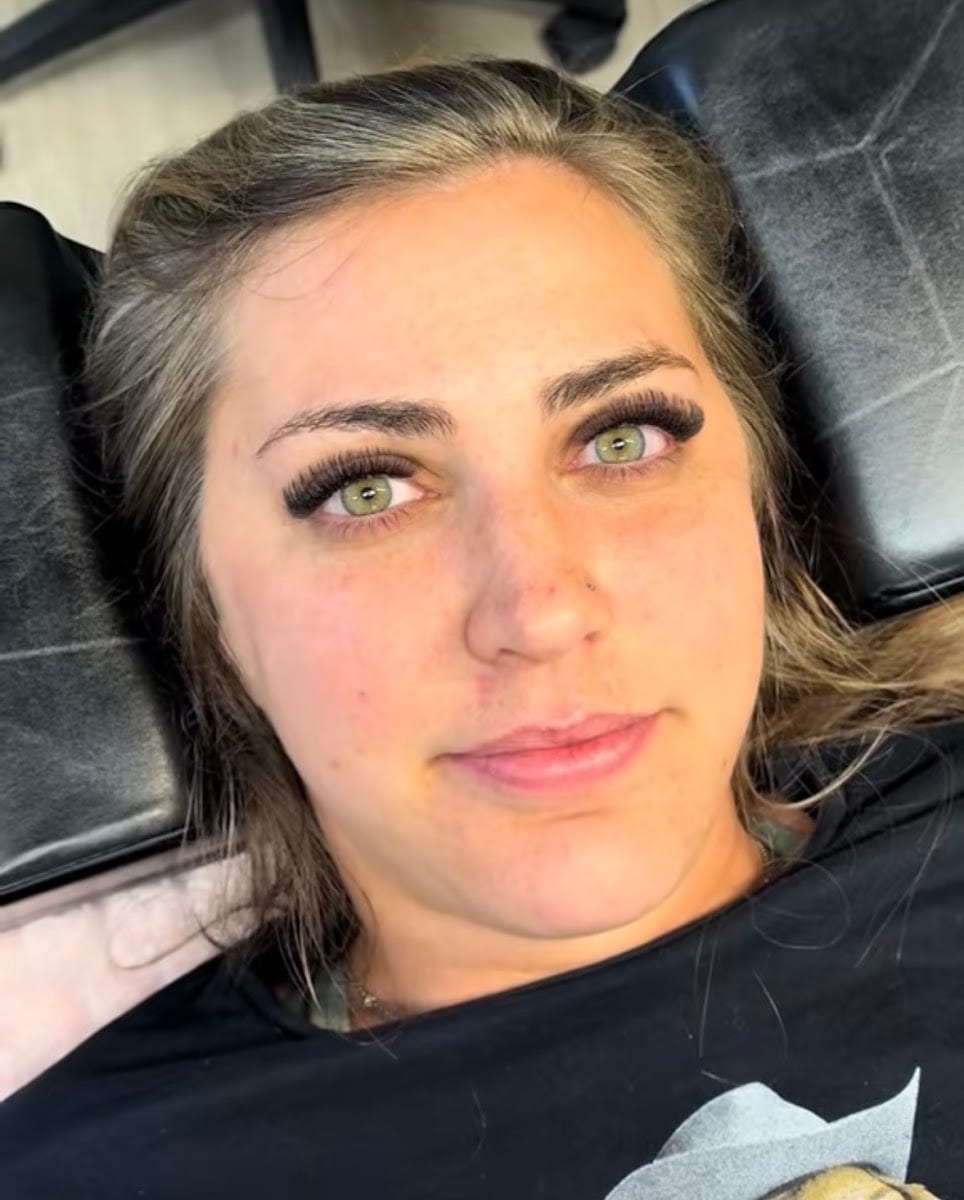 Kayla Leary Eye Lash Extensions, photo 3
