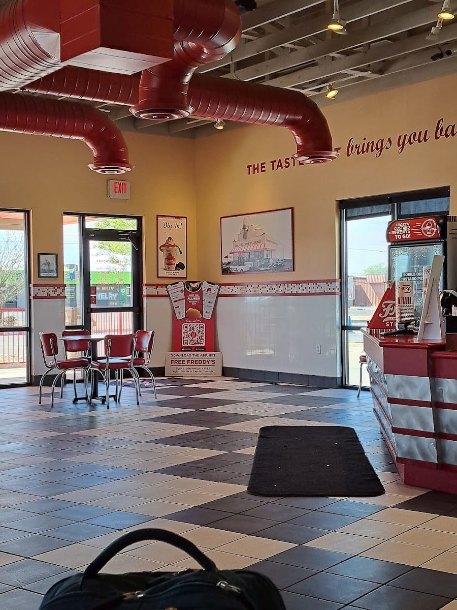 Freddy's Frozen Custard & Steakburgers, photo 3