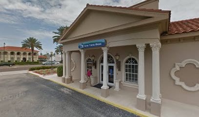 Dr. Meenachi Sellappan | Dentist Venice fl | Dentist Florida