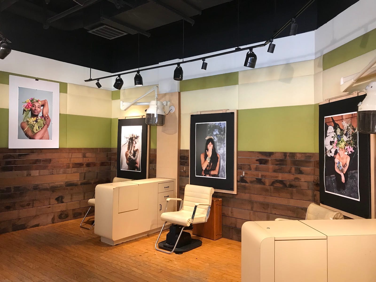 Bateau Hair Salon