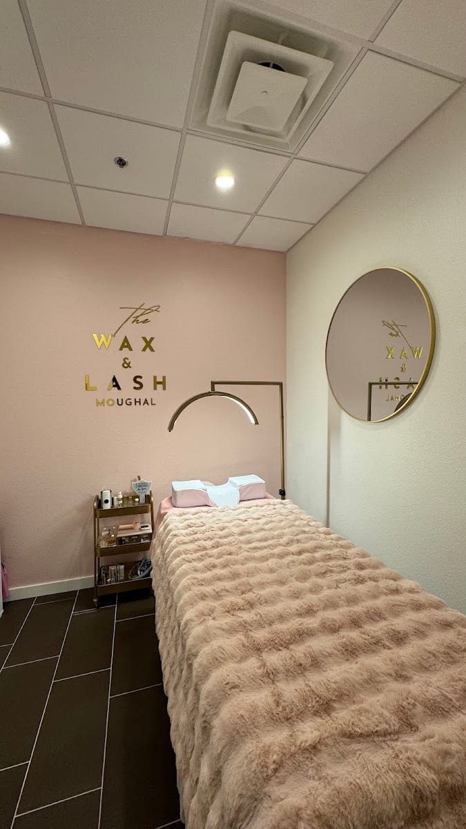 The Wax & Lash Moughal, photo 2