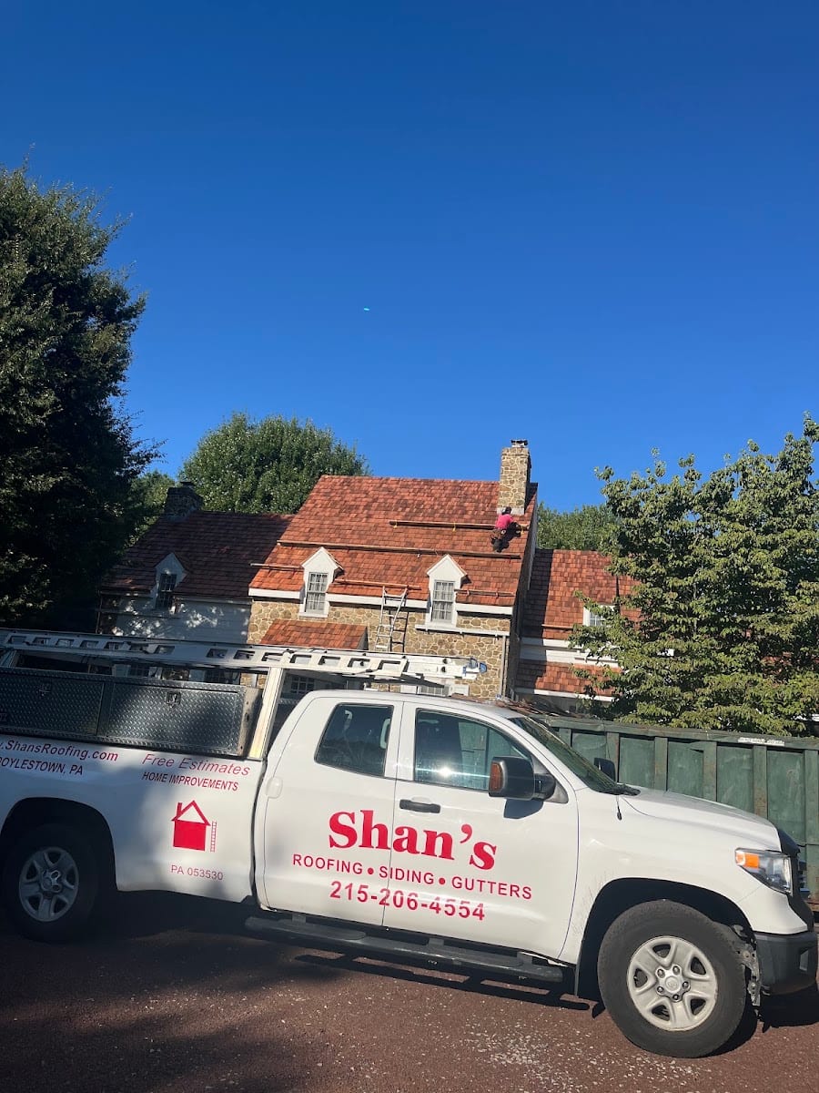 Shan's Roofing Siding and Gutters