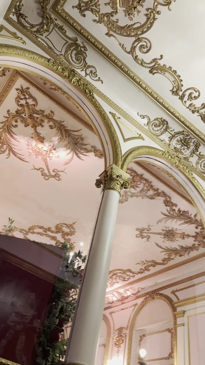 London Theatre, photo 3