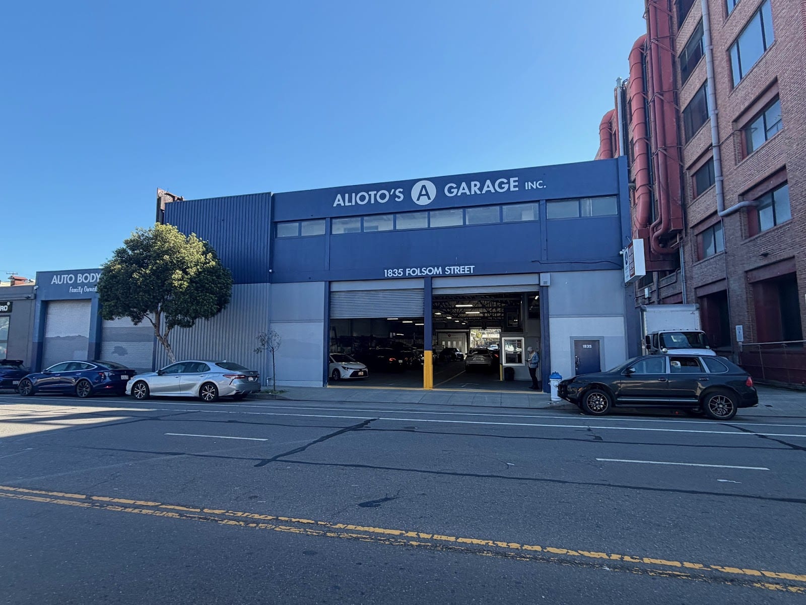 Alioto's Auto Body, photo 2