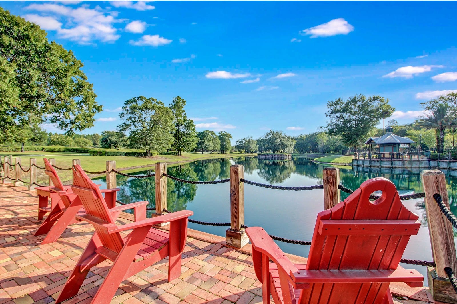 East West Realty, photo 2
