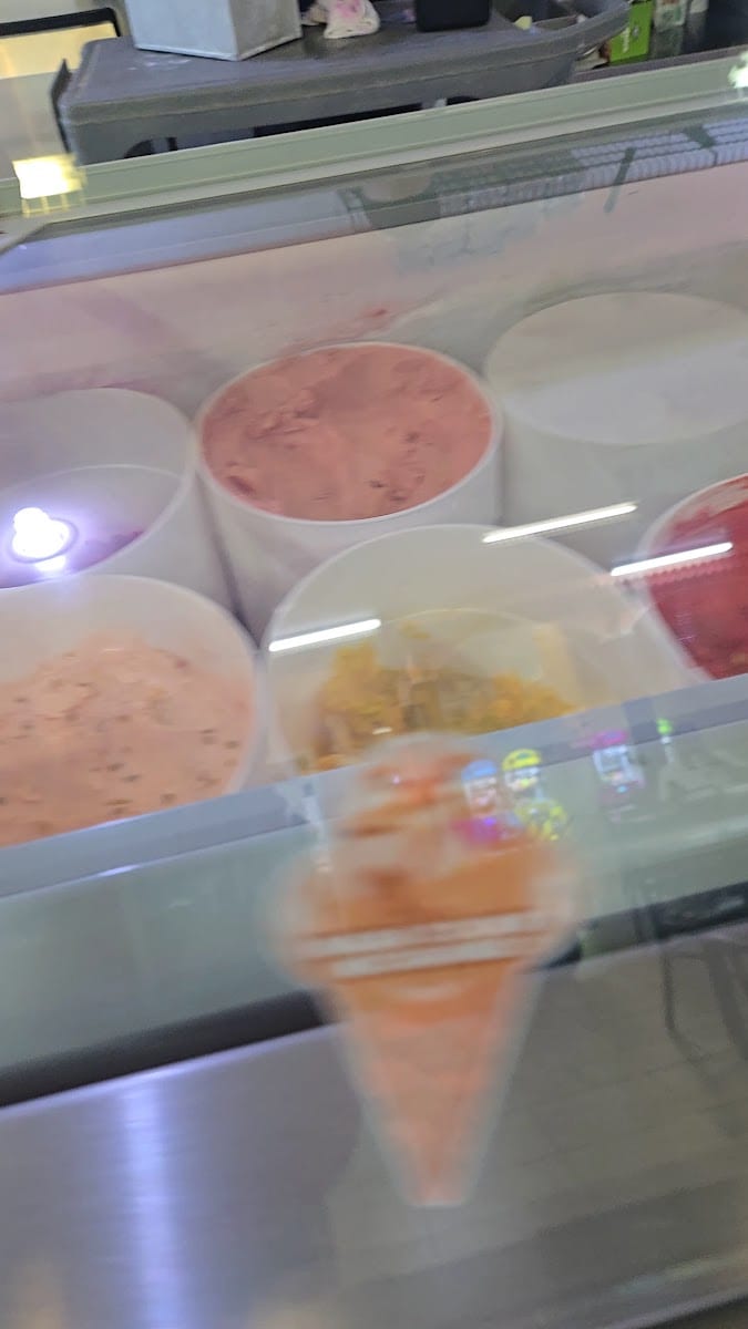 La Flor de Michoacan Ice Cream Shop, photo 3
