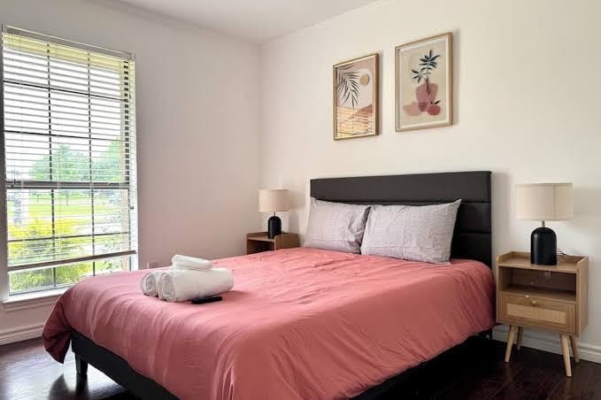 Lewisville Retreat: Pool, Arcade, Sleeps 10