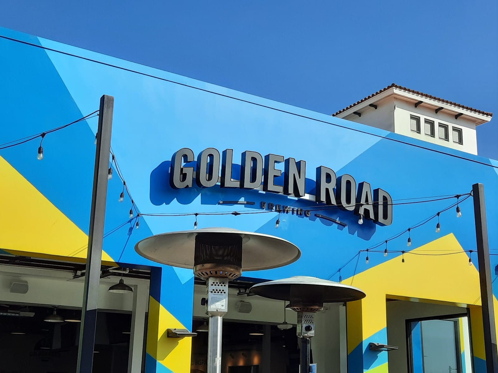 Golden Road Brewing Huntington Beach, photo 3