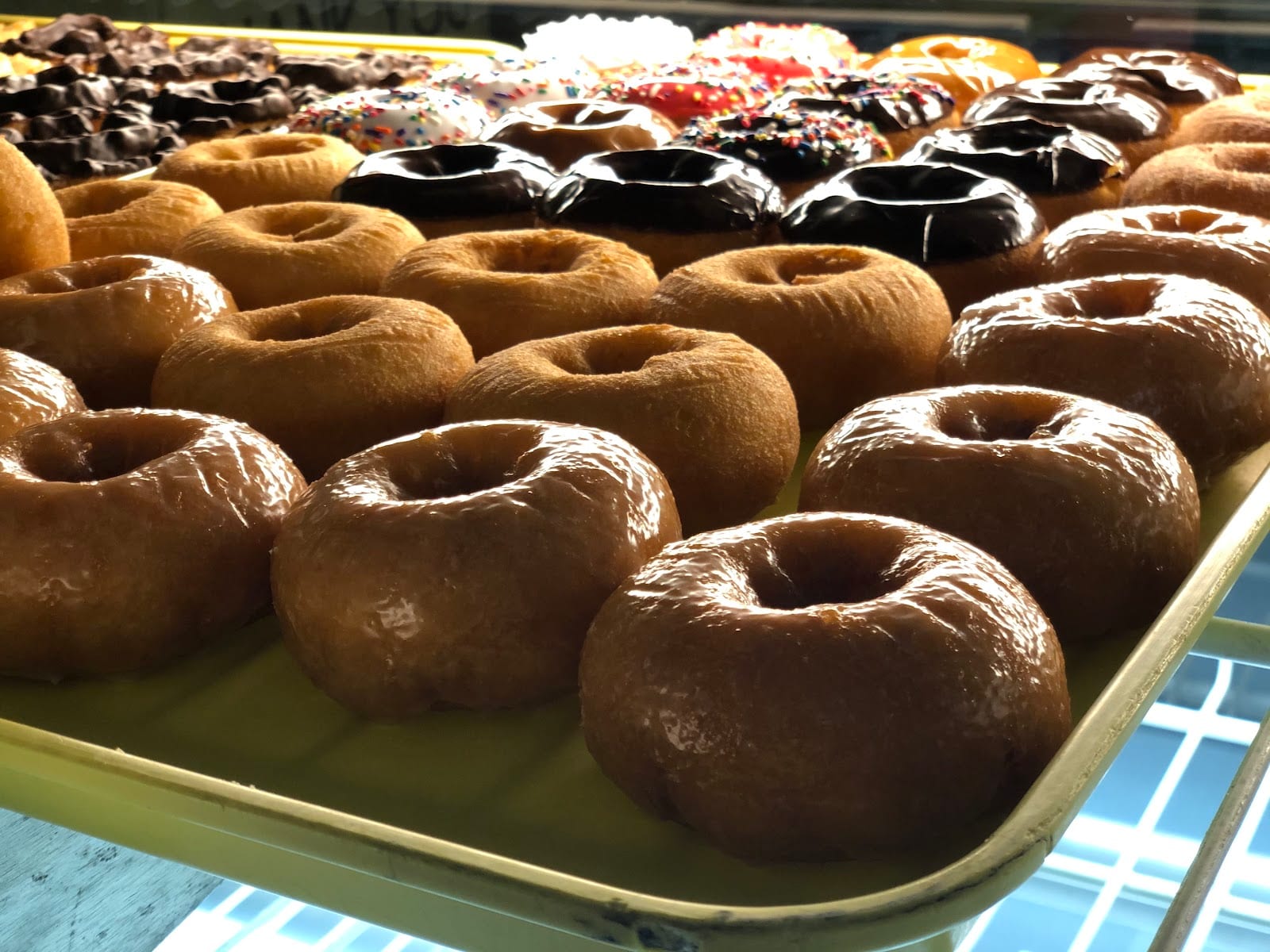 Happy Donuts
